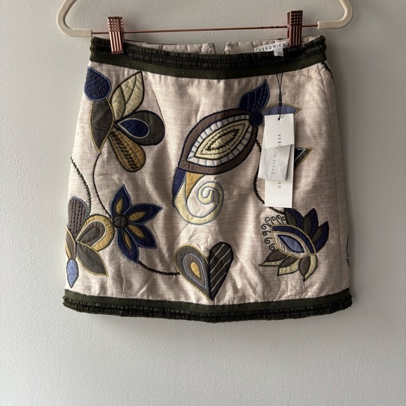 VERONICA BEARD Inga Embroidered Mini Skirt Sz 00 NWT - Picture 4 of 7